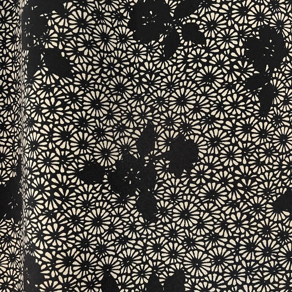 ✨✨Venezia Jeans Women's  skirt✨✨ - Picture 3 of 6